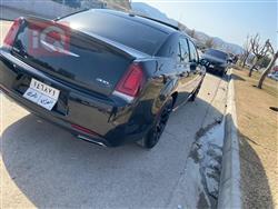 کرایسلەر 300
